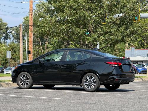 2021 Nissan Versa SV — photo 5