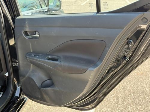 2021 Nissan Versa SV — photo 29