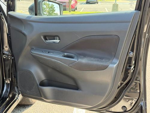 2021 Nissan Versa SV — photo 30