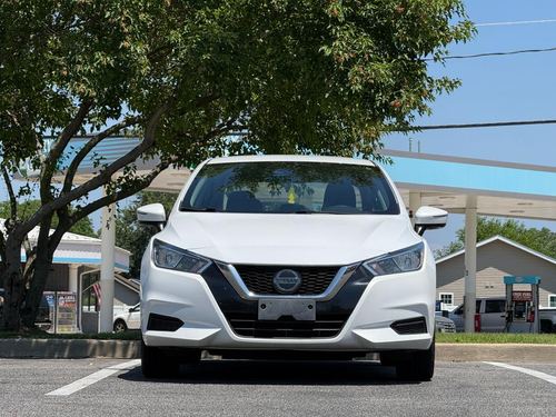 2020 Nissan Versa — photo 9