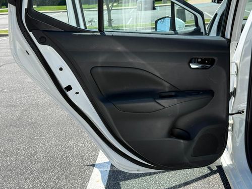 2020 Nissan Versa — photo 14
