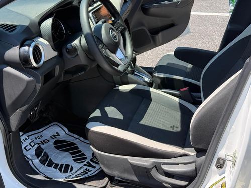 2020 Nissan Versa — photo 31