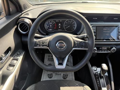 2020 Nissan Kicks — photo 21