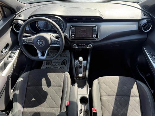 2020 Nissan Kicks — photo 23