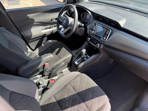 2020 Nissan Kicks — photo 24