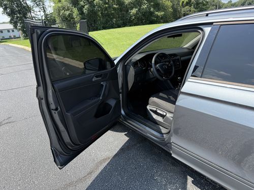 2020 VW Tiguan — photo 27