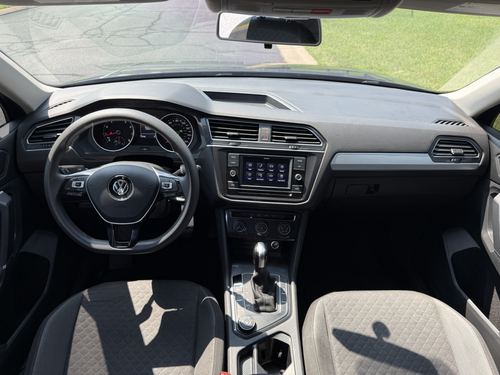 2020 VW Tiguan — photo 30