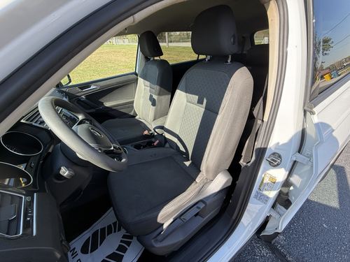 2020 VW Tiguan — photo 13