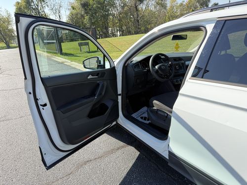 2020 VW Tiguan — photo 26
