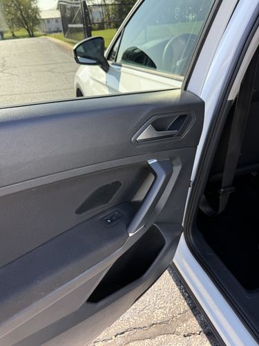 2020 VW Tiguan — photo 31