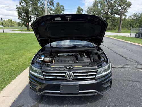 2021 VW Tiguan 2.0T SE — photo 4
