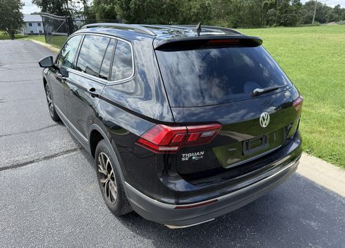 2021 VW Tiguan 2.0T SE — photo 11