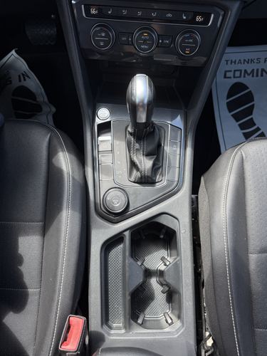 2021 VW Tiguan 2.0T SE — photo 15