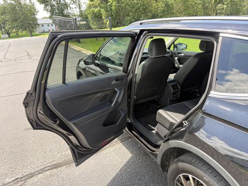 2021 VW Tiguan 2.0T SE — photo 33