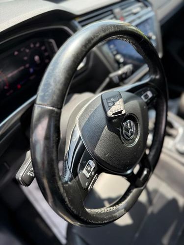 2019 VW Tiguan 4Motion SE, 4Motion SEL, 4Motion SEL R-Line, 4Motion SEL R-Line Jet-Black — photo 28