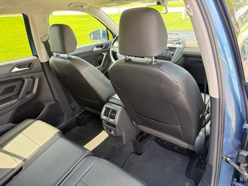 2019 VW Tiguan 4Motion SE, 4Motion SEL, 4Motion SEL R-Line, 4Motion SEL R-Line Jet-Black — photo 38