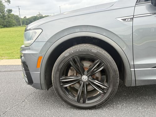2019 VW Tiguan R-Line — photo 7