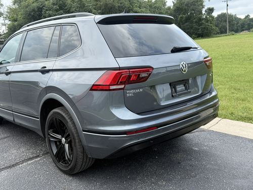 2019 VW Tiguan R-Line — photo 12