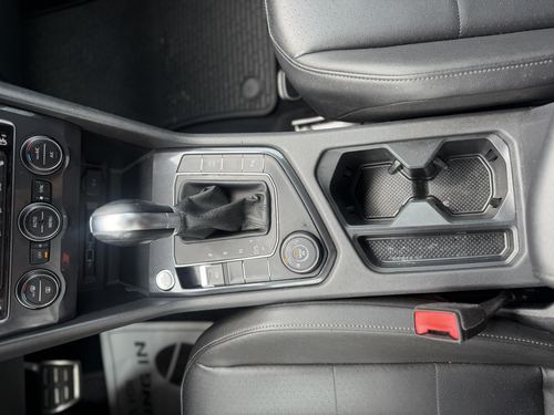 2019 VW Tiguan R-Line — photo 22