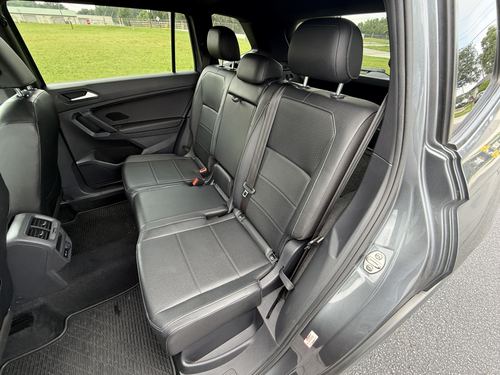 2019 VW Tiguan R-Line — photo 38