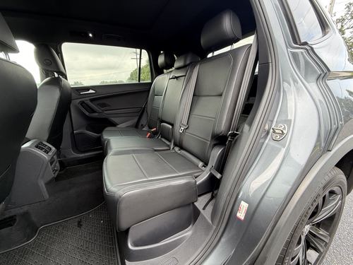 2019 VW Tiguan R-Line — photo 39