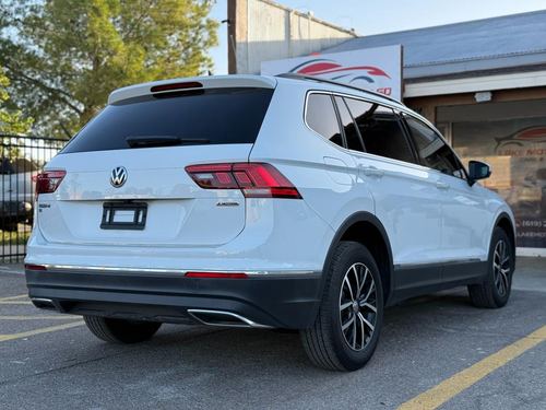 2021 VW Tiguan 2.0T SE R-Line Black 4MOTION — photo 8