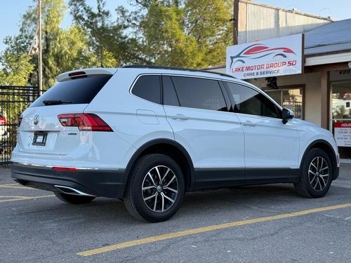 2021 VW Tiguan 2.0T SE R-Line Black 4MOTION — photo 9