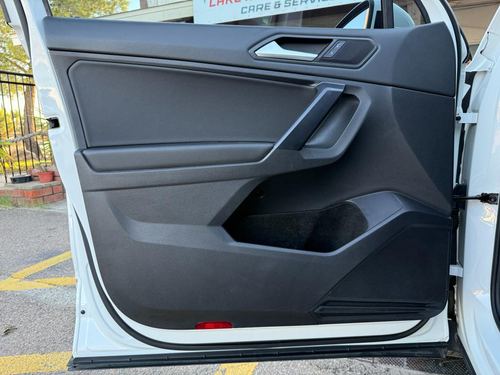 2021 VW Tiguan 2.0T SE R-Line Black 4MOTION — photo 26