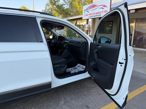 2021 VW Tiguan 2.0T SE R-Line Black 4MOTION — photo 7