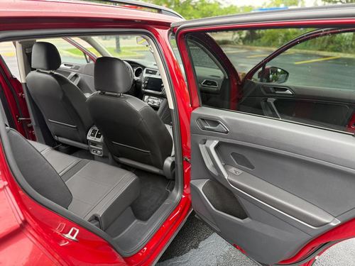 2018 VW Tiguan — photo 25