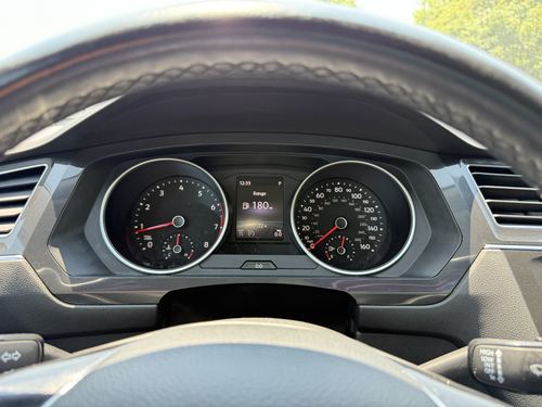 2019 VW Tiguan — photo 22