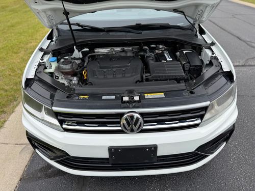 2021 VW Tiguan R-Line SE, SE R-Line Black, SEL — photo 4