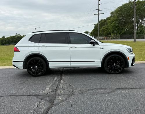 2021 VW Tiguan R-Line SE, SE R-Line Black, SEL — photo 18