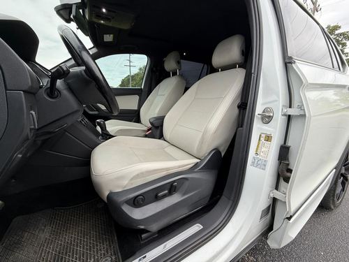 2021 VW Tiguan R-Line SE, SE R-Line Black, SEL — photo 29