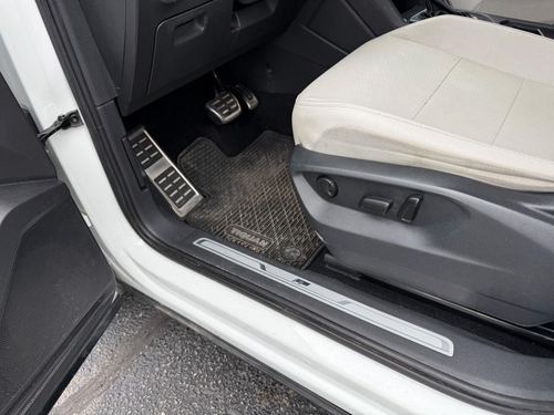 2021 VW Tiguan R-Line SE, SE R-Line Black, SEL — photo 30