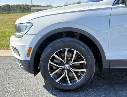 2021 VW Tiguan — photo 11