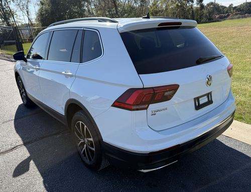 2021 VW Tiguan — photo 8