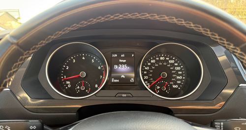 2021 VW Tiguan — photo 23