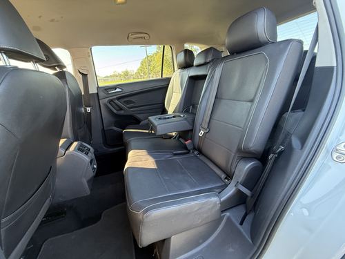 2021 VW Tiguan — photo 25