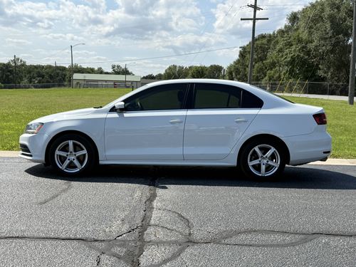 2017 VW Jetta 1.4T S — photo 15