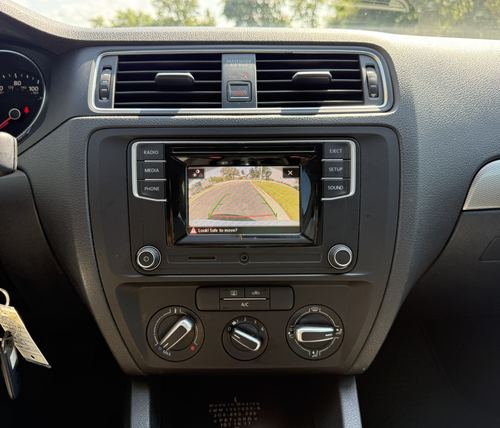 2017 VW Jetta 1.4T S — photo 23