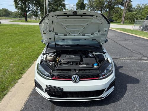 2020 Volkswagen Golf GTI — photo 4