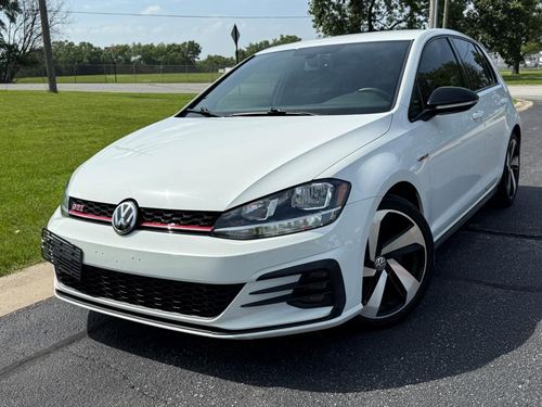 2020 Volkswagen Golf GTI — photo 12