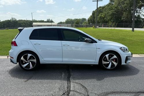 2020 Volkswagen Golf GTI — photo 18