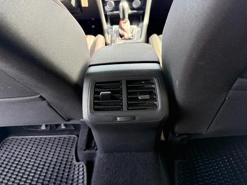 2020 Volkswagen Golf GTI — photo 32