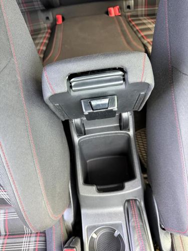 2020 Volkswagen Golf GTI — photo 40