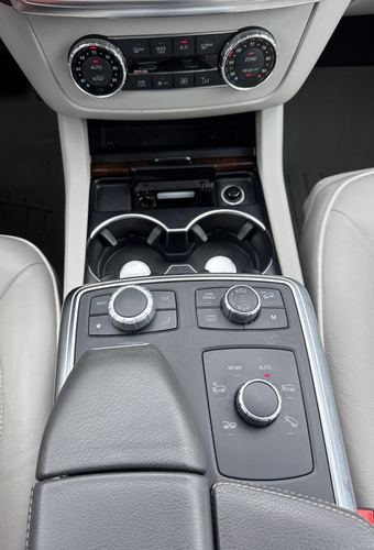 2013 Mercedes Gl550 — photo 22
