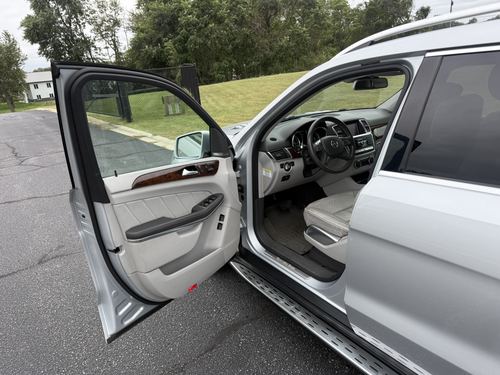 2013 Mercedes Gl550 — photo 30