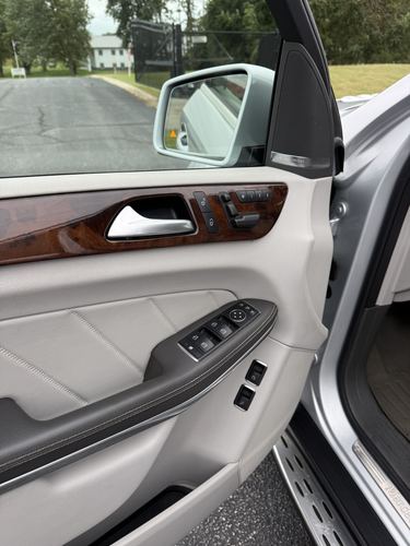 2013 Mercedes Gl550 — photo 31