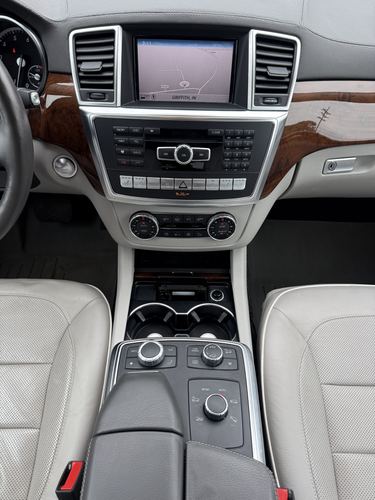 2013 Mercedes Gl550 — photo 34